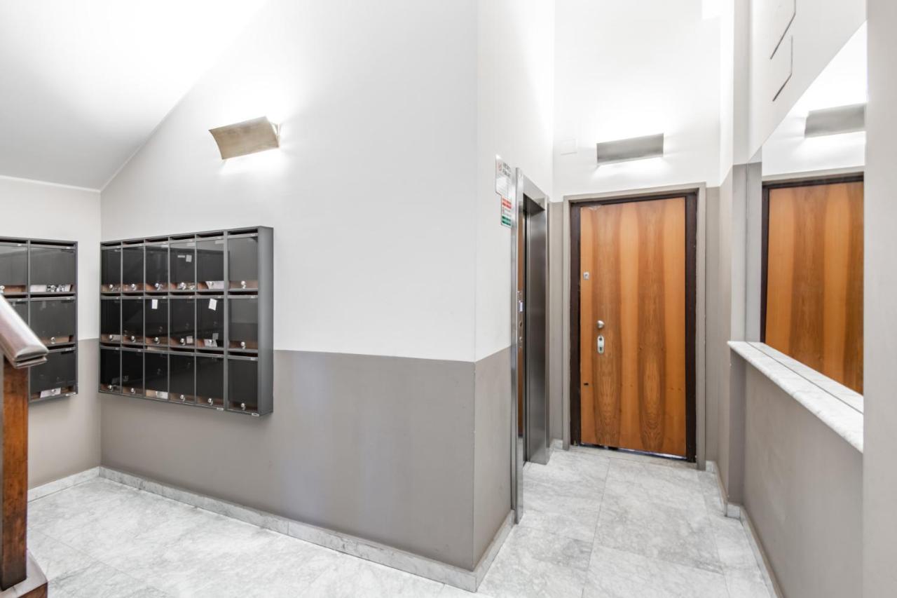 Easylife - Coccole E Comfort - Bilocale Caldo Ed Accogliente A Due Passi Dai Navigli E Metro Verde Milan Exterior photo